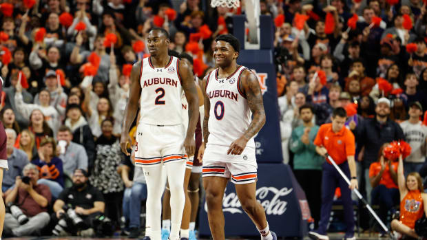 Jaylin Williams and KD Johnson | Eric Starling/Auburn Daily